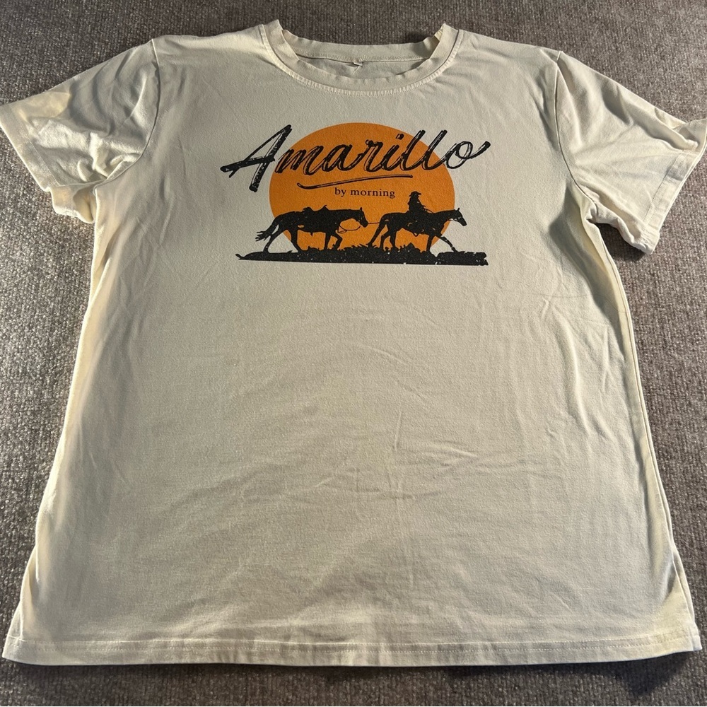 Amarillo Graphic Tee with hat! Calling all cowgirls! - Picture 2 of 4